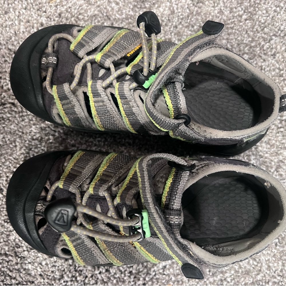 Little boys Keen shoes